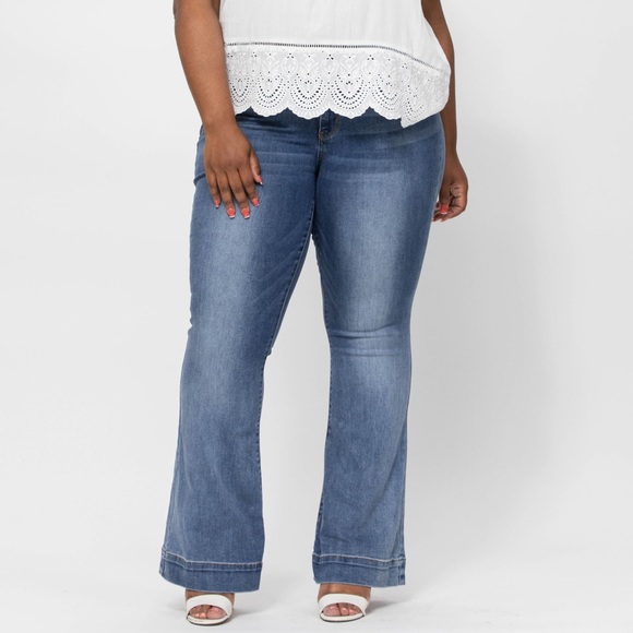 Judy Blue Jade Mid Rise 90's Straight